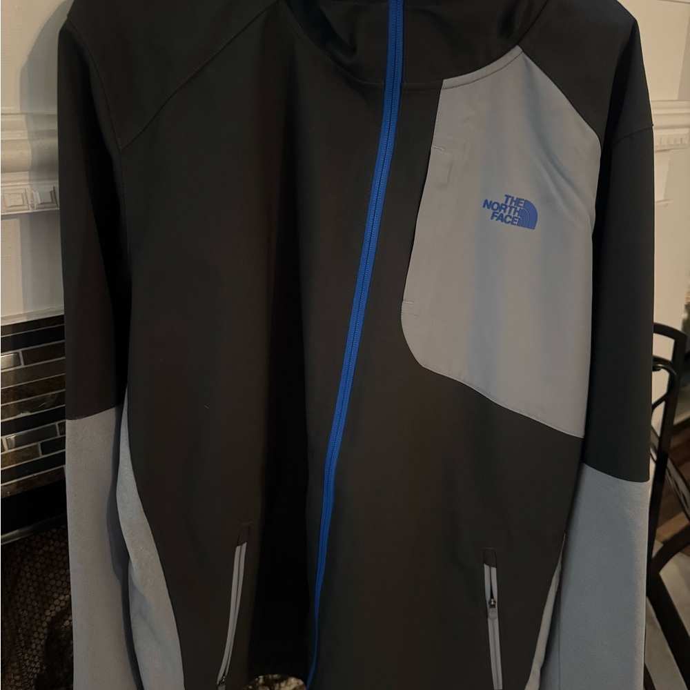 The North Face Men's Black and Light Gray Performance Jacket